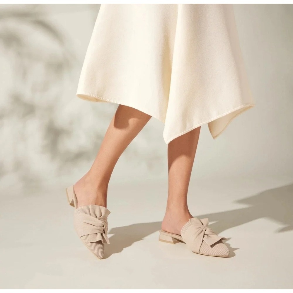 Vivaia Yaffa Pro Pointed Toe Knot Sandals Mules Beige Kitten Heels Size 40
